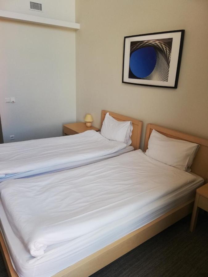 Zaliasis Slenis - Self Check-In Hotel - Free Parking Aukstkiemiai المظهر الخارجي الصورة